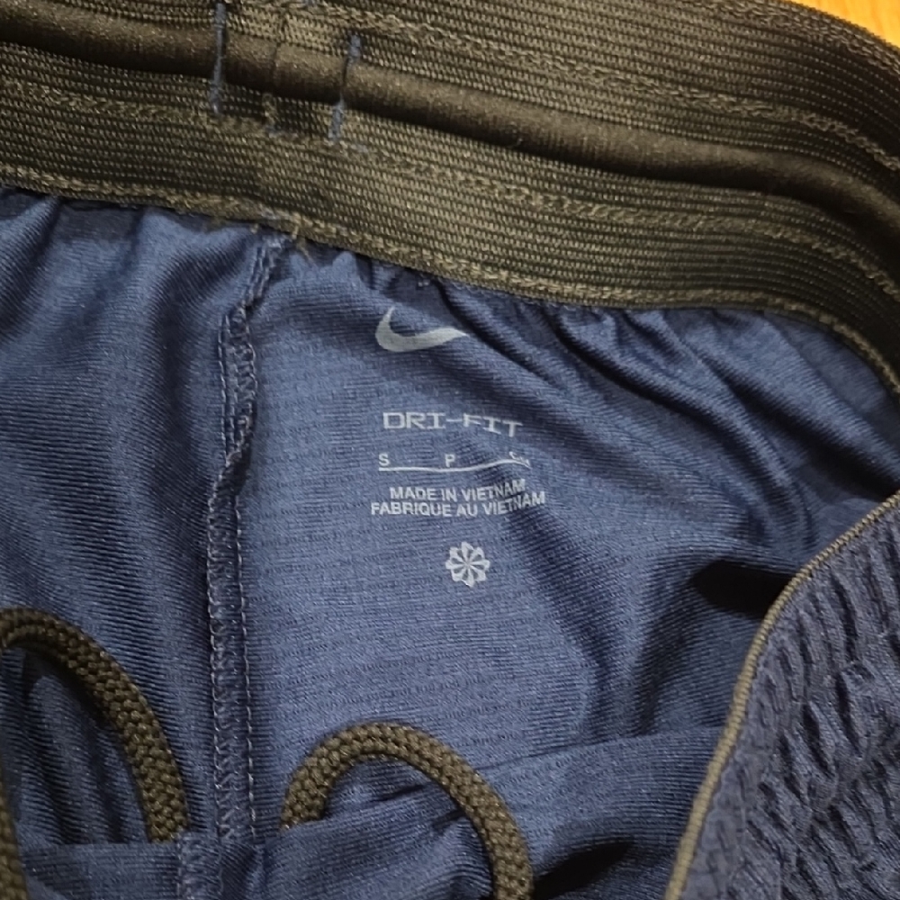 Nike Dark Blue Sports Shorts with White Trim - Picture 2 of 13